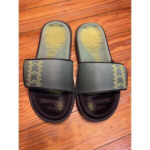 Under Armour Mercenary Slides Size 4‎
